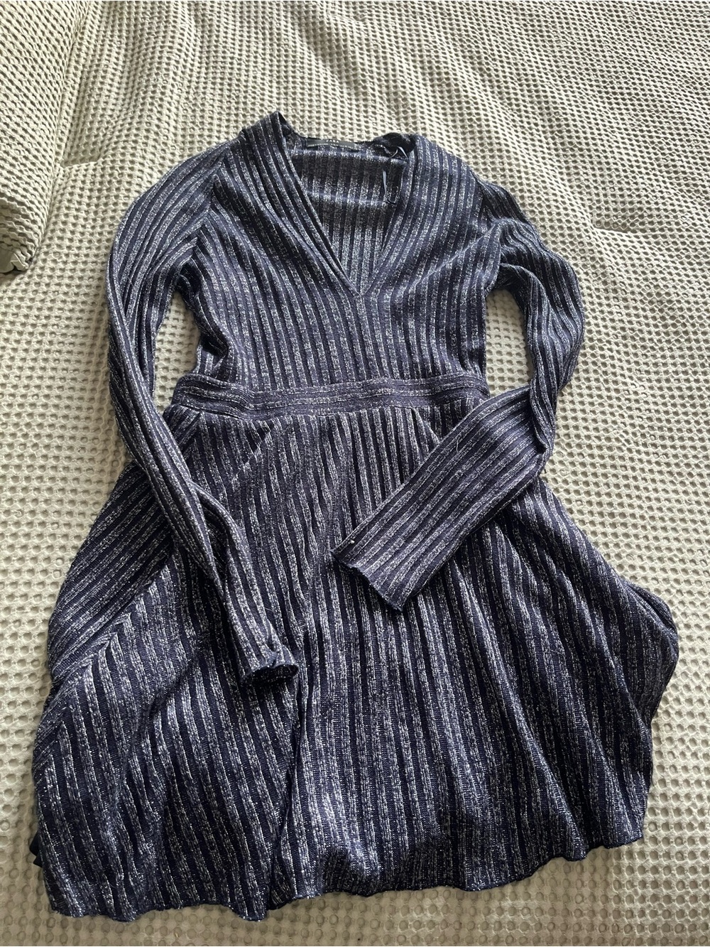 Zara Navy Ribbed V-Neck Long Sleeve Dress